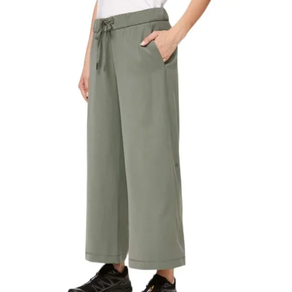 lululemon athletica, Pants & Jumpsuits, New On The Fly Wide Leg Pant